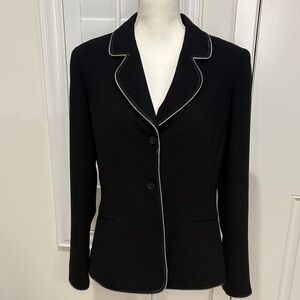 Jones Wear Black Blazer with White Trim Single-Breasted Pockets Size 10